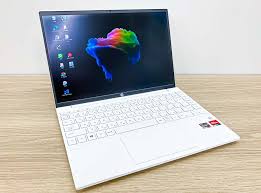 HP Pavilion Aero 13レビュー:990g超軽量でコスパ抜群のモバイルノート!